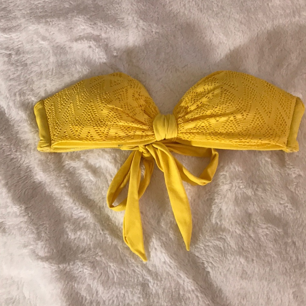 Yellow strapless swimsuit top